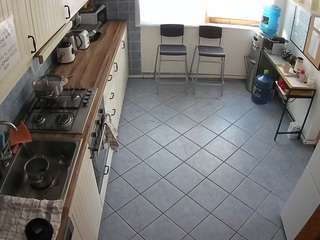 voyeurcam julmodels kitchen 2